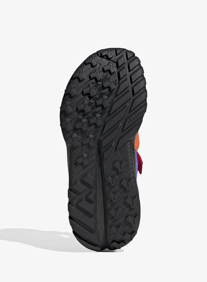 اديداس تيريكس هيدروتيرا إيه تي