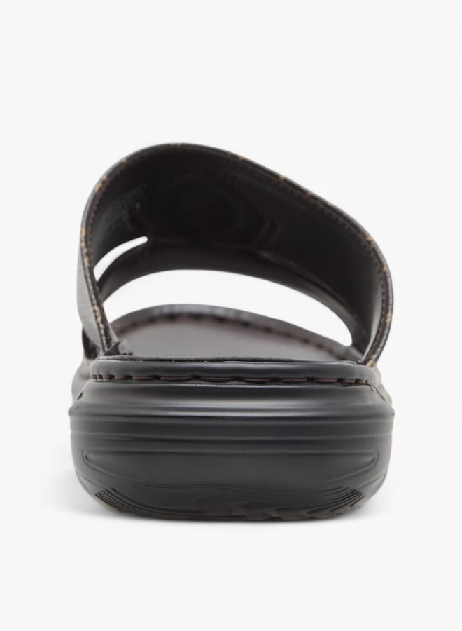 لو كونفورت صنادل رجالية بنقشة المونوغرام سهلة الارتداء - Image 4