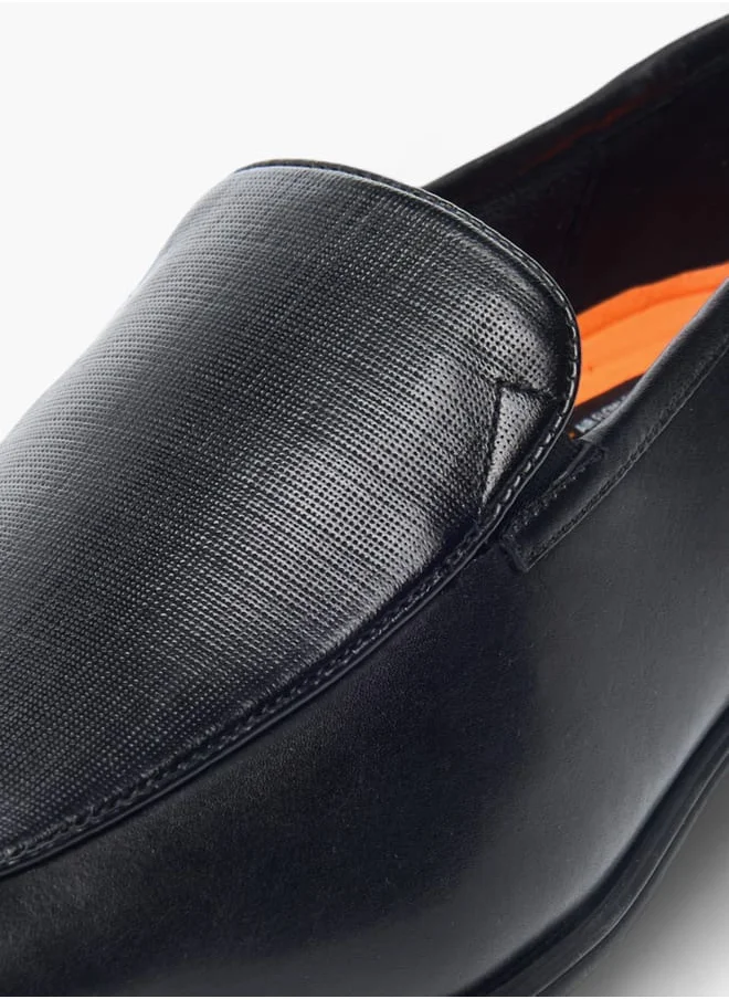 لو كونفورت Mens Textured Slip-On Loafers