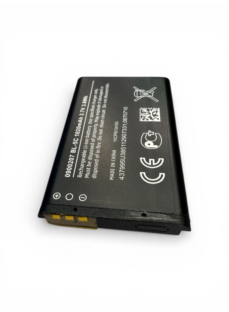 بطارية  لهواتف نوكيا من طراز BL-5C، وهي واحدة من أشهر وأكثر البطاريات انتشاراً في تاريخ الهواتف المحمولة، خاصة هواتف نوكيا (Nokia). تُستخدم هذه البطارية في مجموعة واسعة جداً من الأجهزة، ومن أبرزها: 1. هواتف نوكيا الكلاسيكية (Nokia) تتوافق مع عشرات الموديلات، ومن أشهرها: الفئات الاقتصادية: Nokia 1100, 1110, 1200, 1208, 1280. الفئات المتوسطة: Nokia 1600, 2300, 2600, 3100, 3110 classic. فئات الوسائط والأعمال: Nokia N70, N71, N72, E50, E60. هواتف الألعاب: Nokia N-Gage. - Image 1