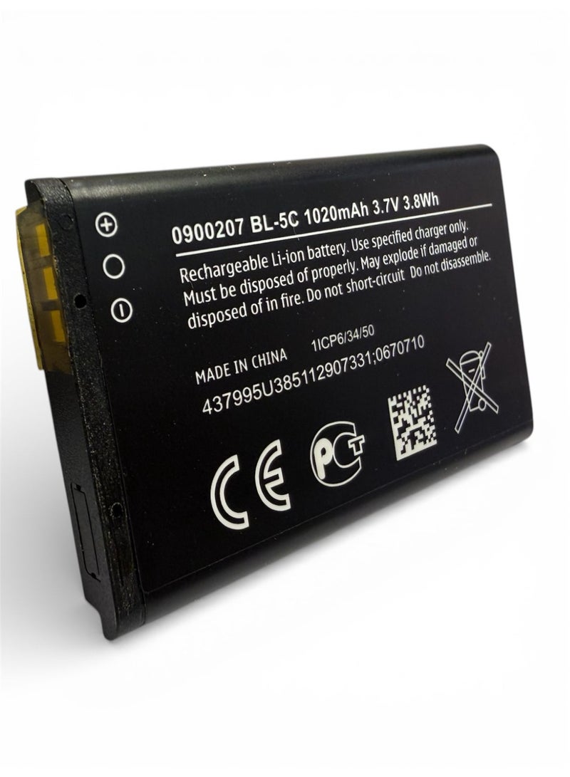 بطارية  لهواتف نوكيا من طراز BL-5C، وهي واحدة من أشهر وأكثر البطاريات انتشاراً في تاريخ الهواتف المحمولة، خاصة هواتف نوكيا (Nokia). تُستخدم هذه البطارية في مجموعة واسعة جداً من الأجهزة، ومن أبرزها: 1. هواتف نوكيا الكلاسيكية (Nokia) تتوافق مع عشرات الموديلات، ومن أشهرها: الفئات الاقتصادية: Nokia 1100, 1110, 1200, 1208, 1280. الفئات المتوسطة: Nokia 1600, 2300, 2600, 3100, 3110 classic. فئات الوسائط والأعمال: Nokia N70, N71, N72, E50, E60. هواتف الألعاب: Nokia N-Gage. - Image 2