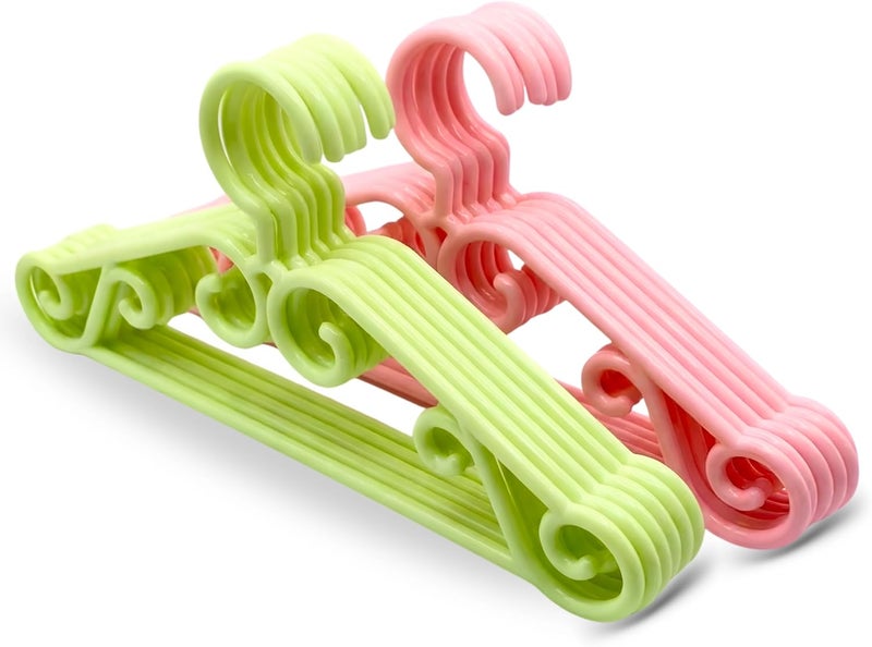 إي سي في في مجموعة 12 قطعة من علاقات ملابس بلاستيكية متينة للأطفال | علاقات متينة وسميكة موفرة للمساحة مع خطافات لملابس الأطفال من قمصان وبناطيل وفساتين | علاقات ملابس للأطفال والرضع | لون عشوائي - Image 1