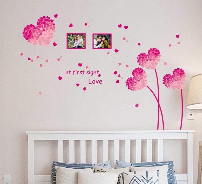 'HEART SHAPED FLOWERS WITH BLOWING PETALS' WALL DECAL (PVC VINYL, 70 CM X 50 CM X 70 CM, MULTICOLOUR)