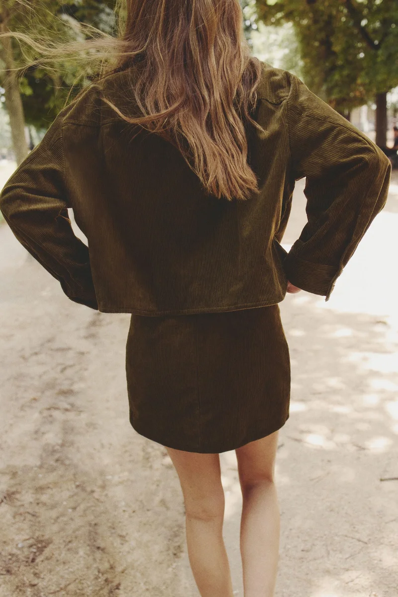 اتش اند ام جاكيت بقصّة فضفاضة