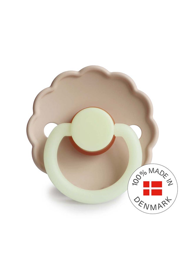 FRIGG Daisy Latex Baby Pacifier 0-6M 1-Pack Croissant Night - Size 1 - Image 1