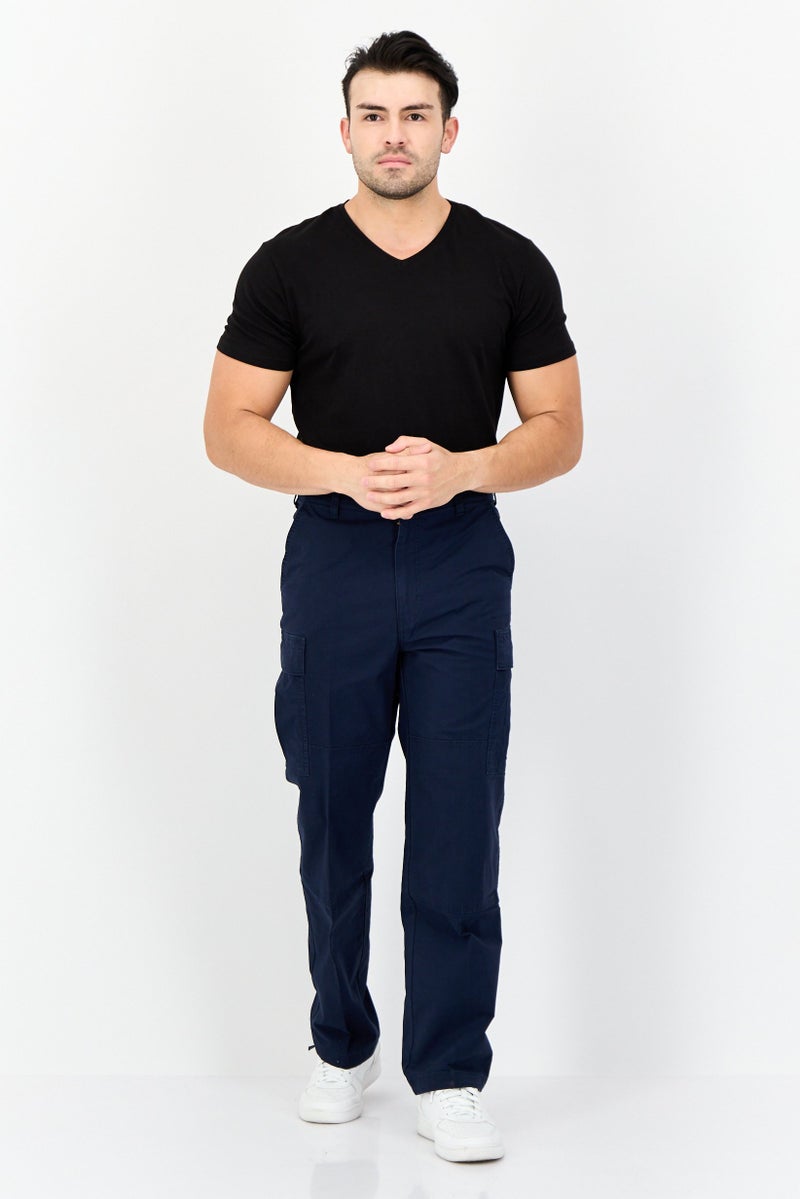 DOCKERS Men Relaxed Fit Solid Cargo Pants, Dark Navy  - Image 3