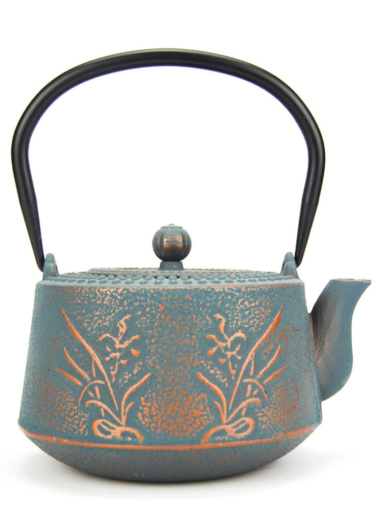 Tealand Durable Coated with Enamel Interior Cast Iron Teapot with Stainless Steel Infuser for Brewing Loose Tea Leaf 1.3 Liter Blue  - Image 1