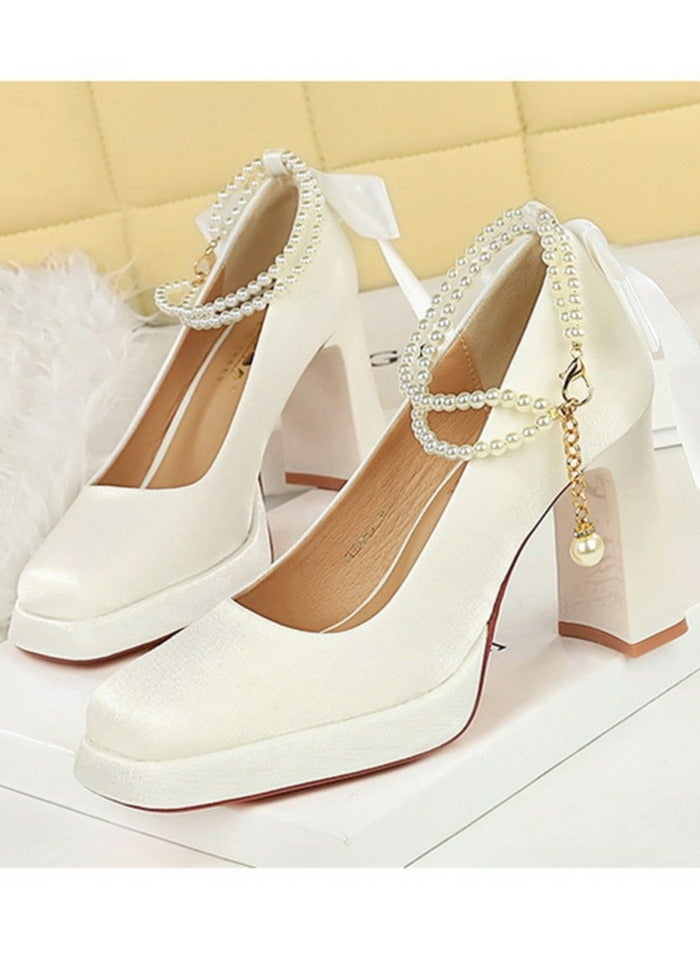 بيج تري المرأة الساتان منصة الكعب العالي مربع مغلق إصبع القدم مضخات أبيض 9CM - Image 1