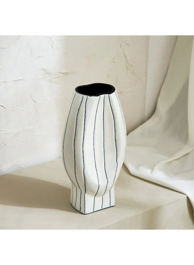 Home Box Fylis Aluminium Sketchy Story Vase - 14.5x8x26 cm
