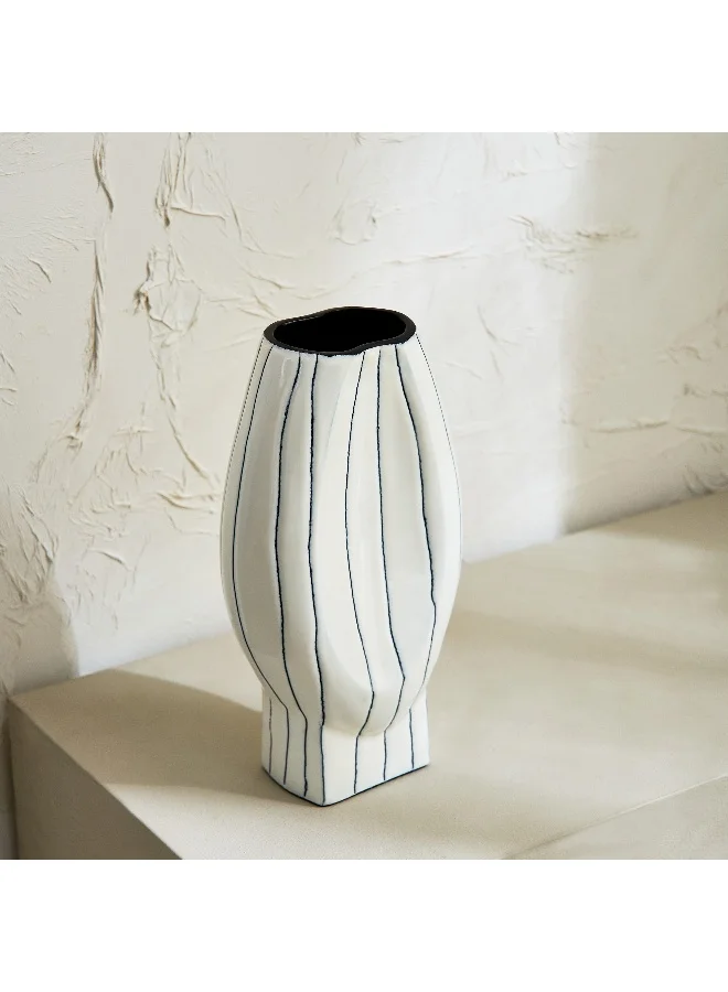 Home Box Fylis Aluminium Sketchy Story Vase - 14.5x8x26 cm