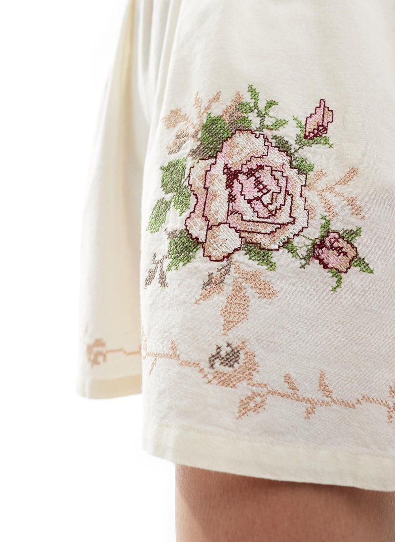 Reclaimed Vintage - Reclaimed Vintage unisex limited edition embroider - Image 1