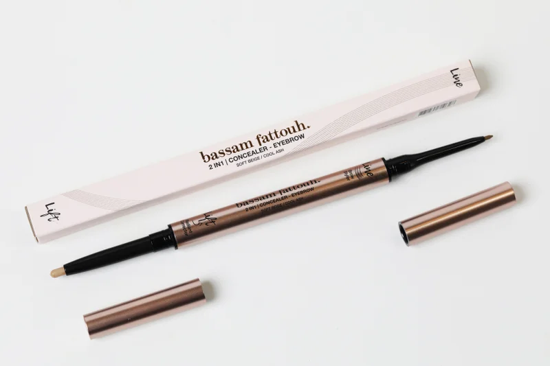 بسام فتوح قلم رصاص  في  بيج فاتح رمادي بارد