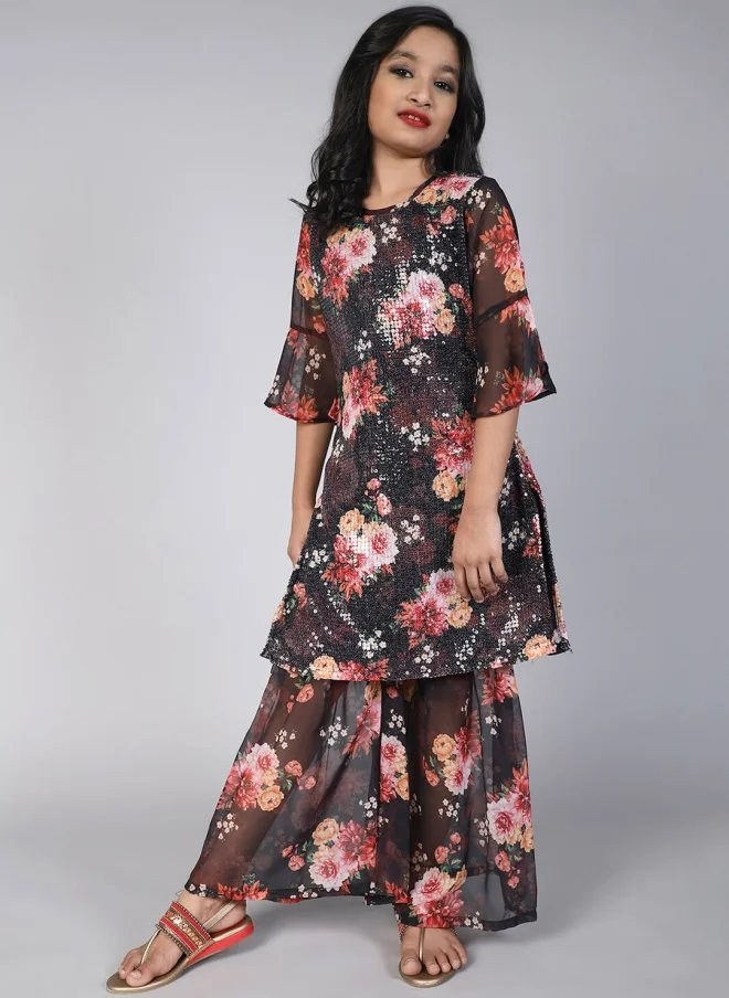 أيه كيه إس Floral Embroidered Kurta Set for Girls