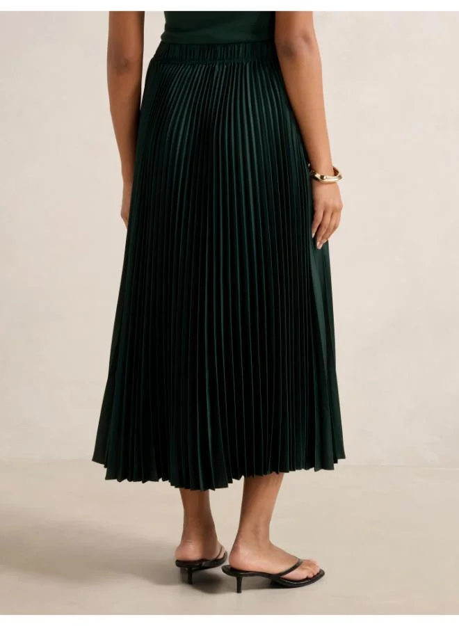 Forever New Estelle Satin Pleated Midi