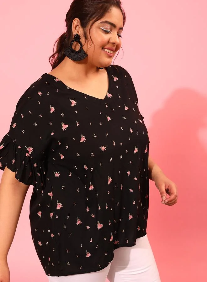 STREET 9 STREET 9 Plus Black Floral Top with Short Sleeves