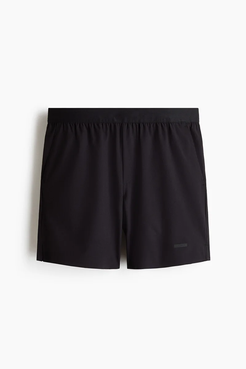 Regular Fit Sports shorts with DryMove™