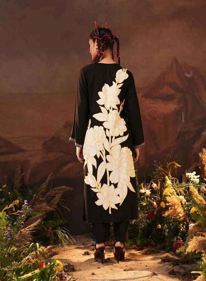 آي شين طقم كورتا نسائي قطعتين أسود من الرايون بطبعة، طول منتصف الساق، بكسرات أمامية، قصة مستقيمة