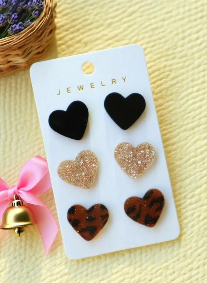 تايك تو مجموعة من 3 أزواج أقراط بتصميم قلب