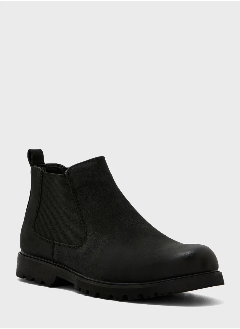 Seventy Five Chelsea Boots