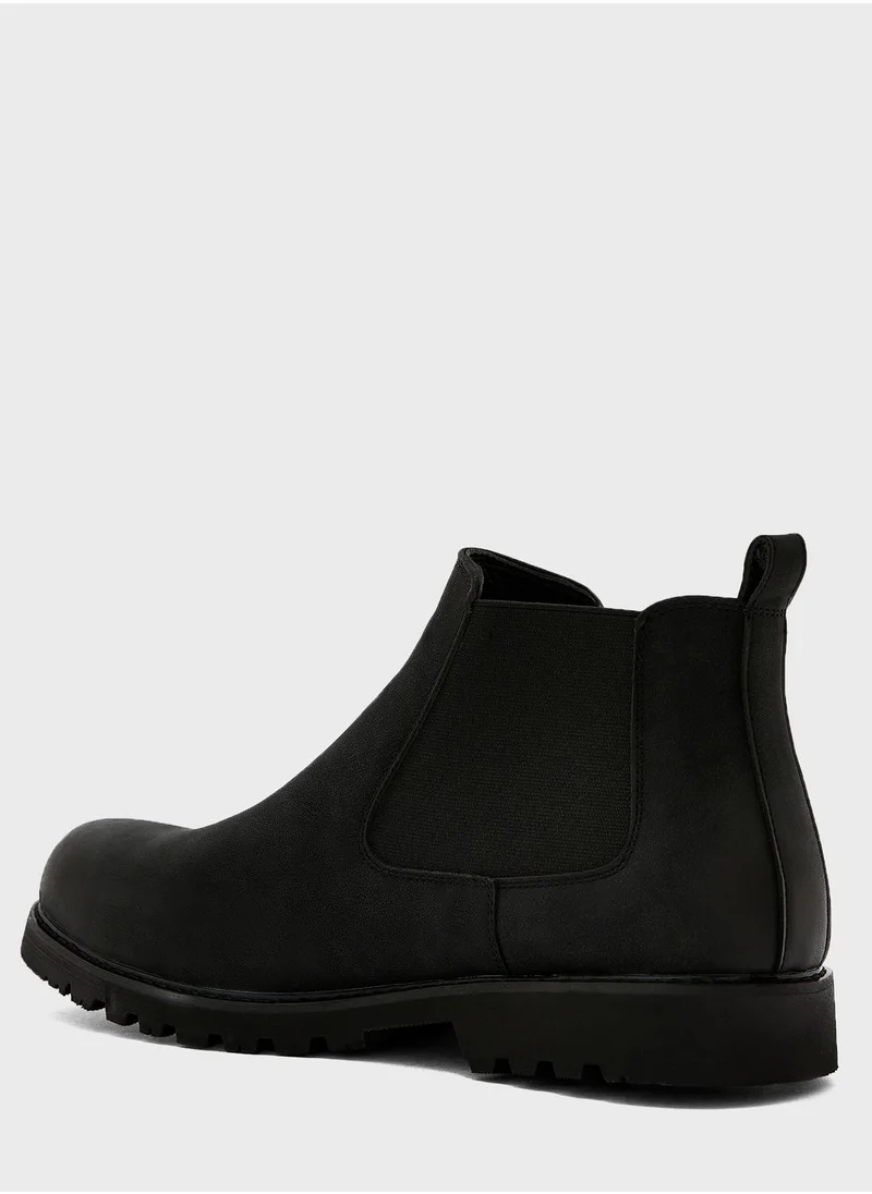 Seventy Five Chelsea Boots