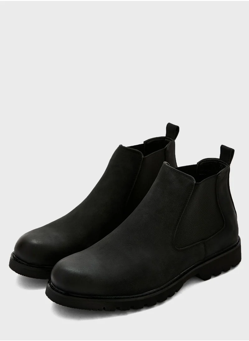 Seventy Five Chelsea Boots