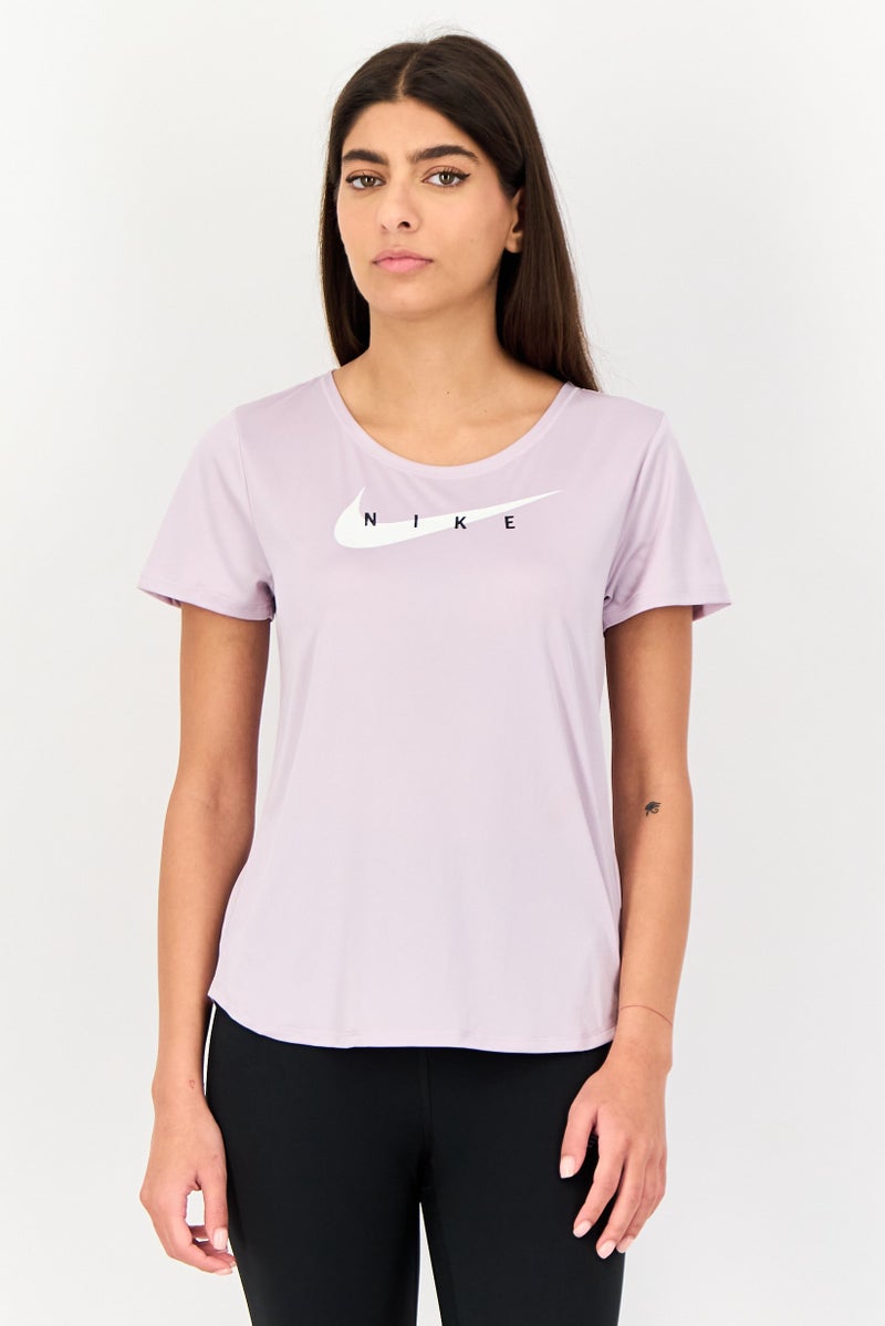 Nike تي شيرت جري للنساء بقصة قياسية بأكمام قصيرة، لافندر - Image 1