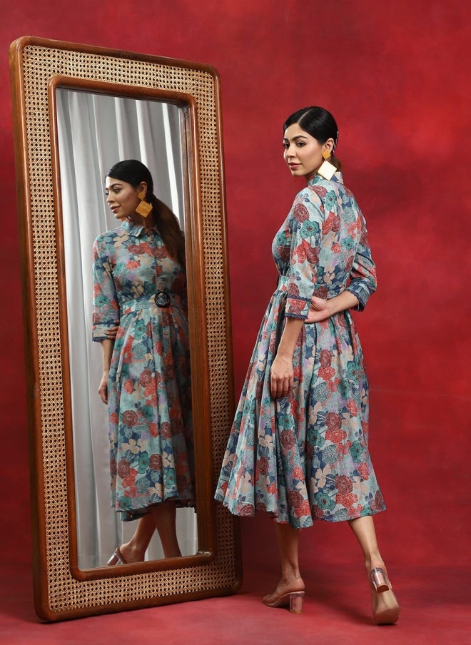 أيه كيه إس فستان ميدي قطني بحزام وطبعة زهور للنساء - Image 5