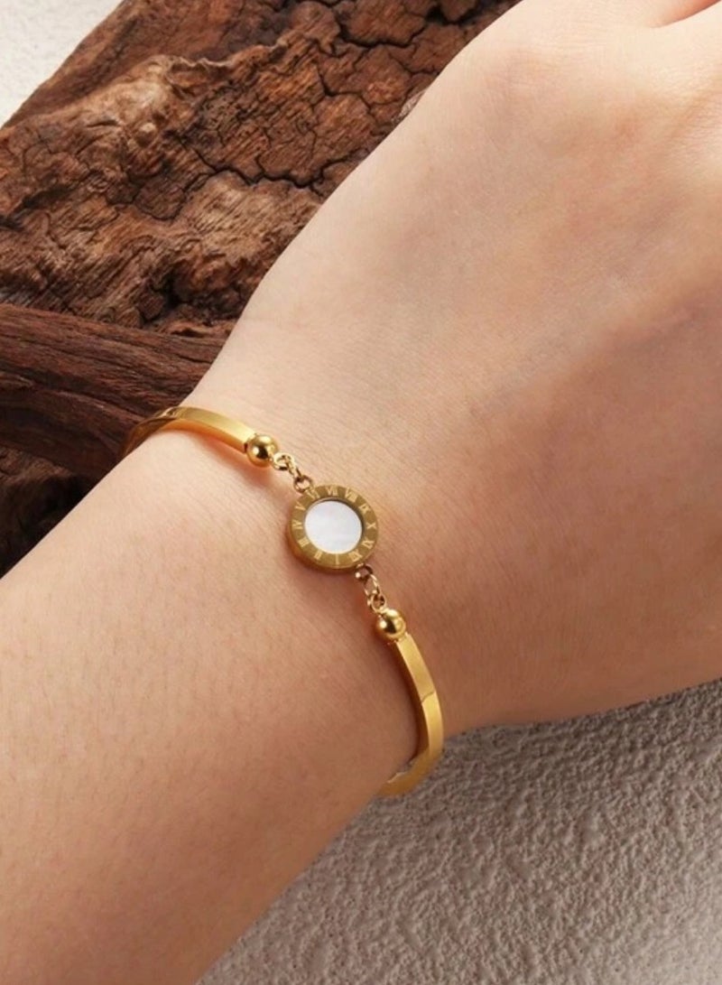 إيكوال اسوارة نسائية أنيقة وعالية الجودة مصنوعة من الاستانلس ستيل مطلية باللون الذهبي - Image 1