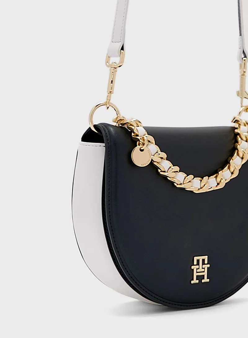 TOMMY HILFIGER Chic Saddle Crossbody Bag
