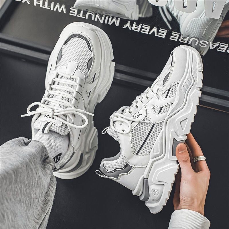 Unisex Casual Sneaker Shoes - Image 1