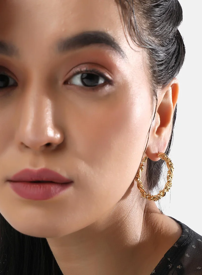 سوهي أقراط هوب ملتوية مطرزة - ذهبي شامبين