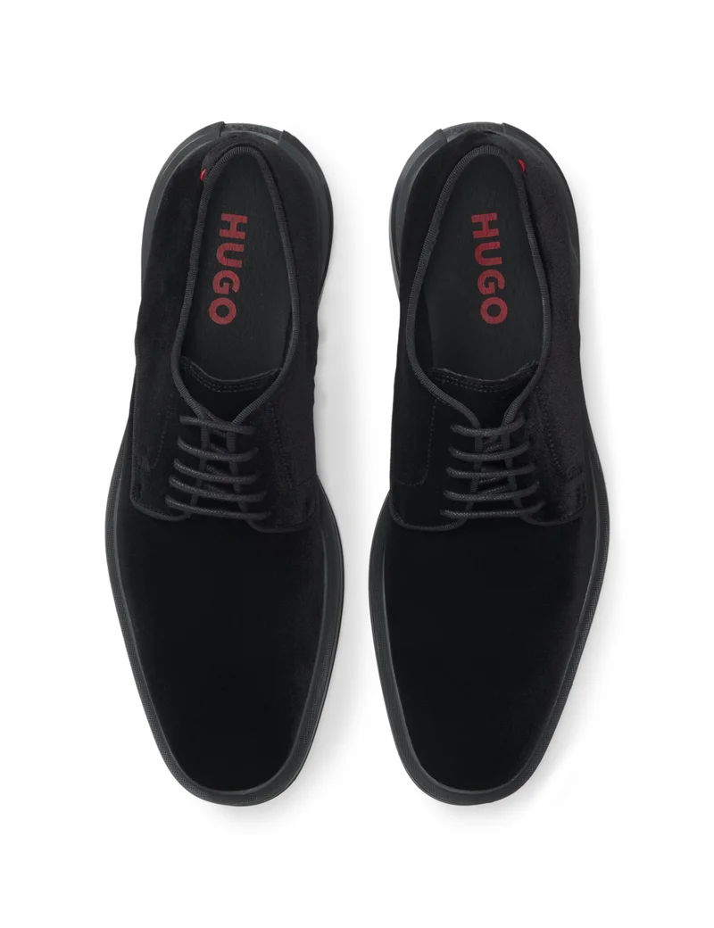 هوجو أحذية ديربي من المخمل الناعم