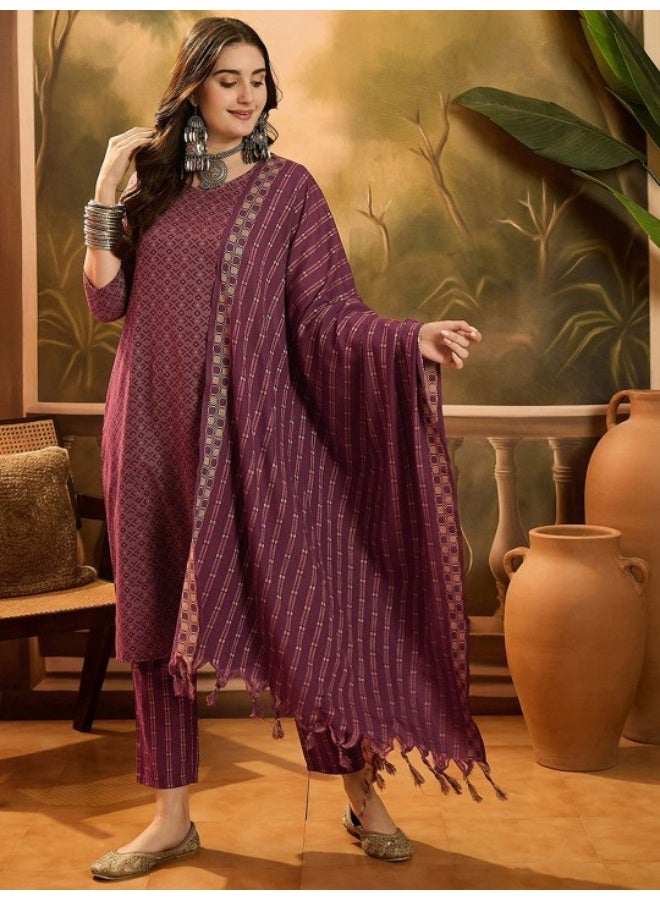 AKS Maroon A-Line Jacquard Cotton Kurta Set - Image 4