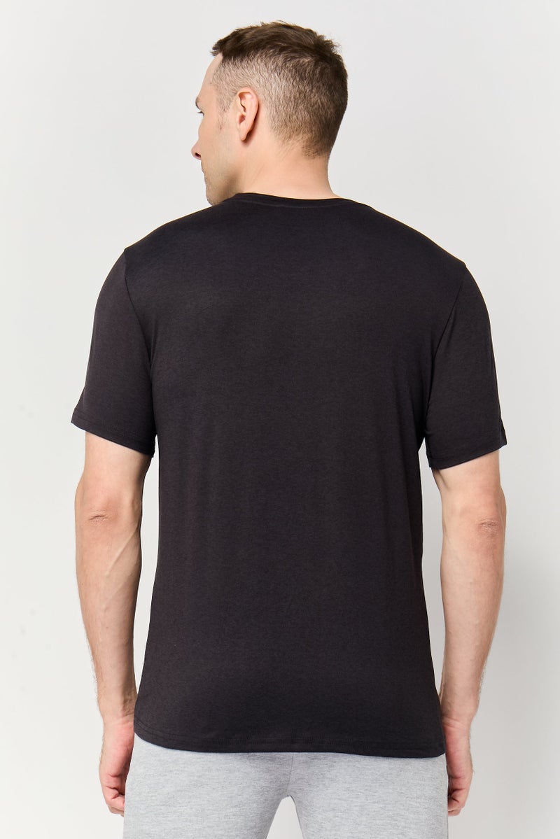 MOTION Men Sportswear Fit Short Sleeve Training T-Shirt, Black - Image 4