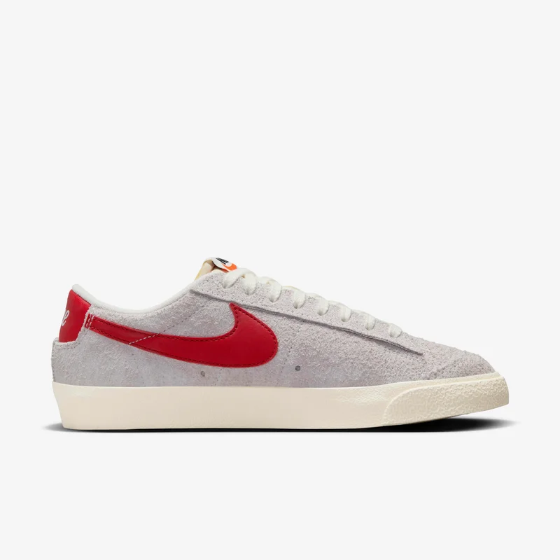 Nike Women's Blazer Low '77 Vintage Shoes