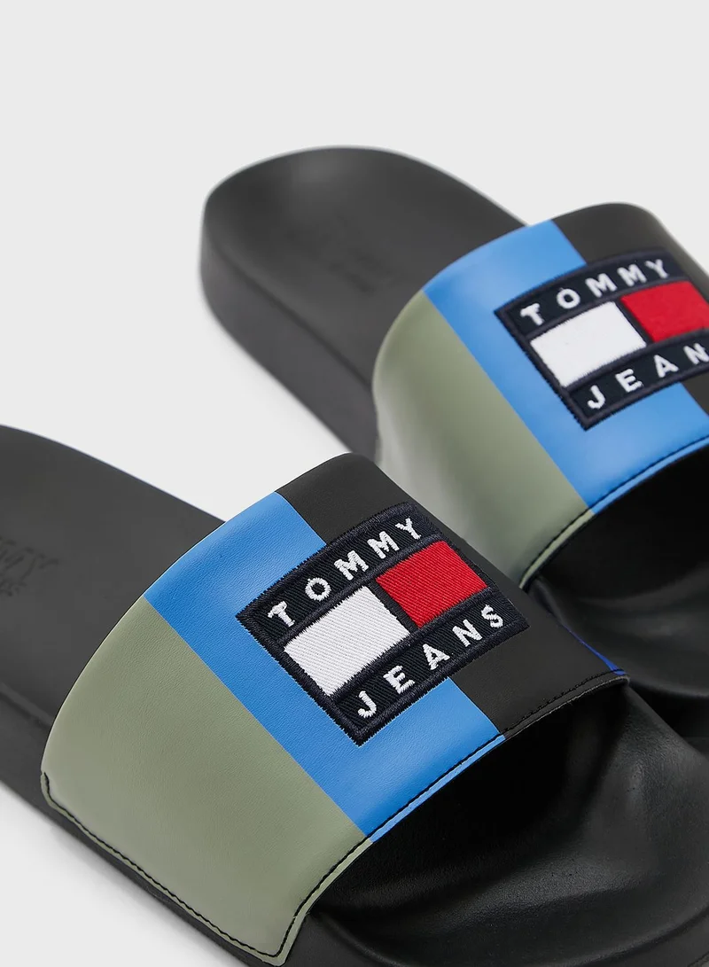 TOMMY JEANS Pool Slides