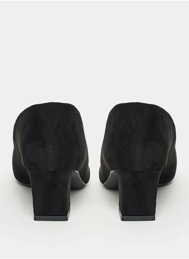 Styli Pointed Toe Block Heel Shoes