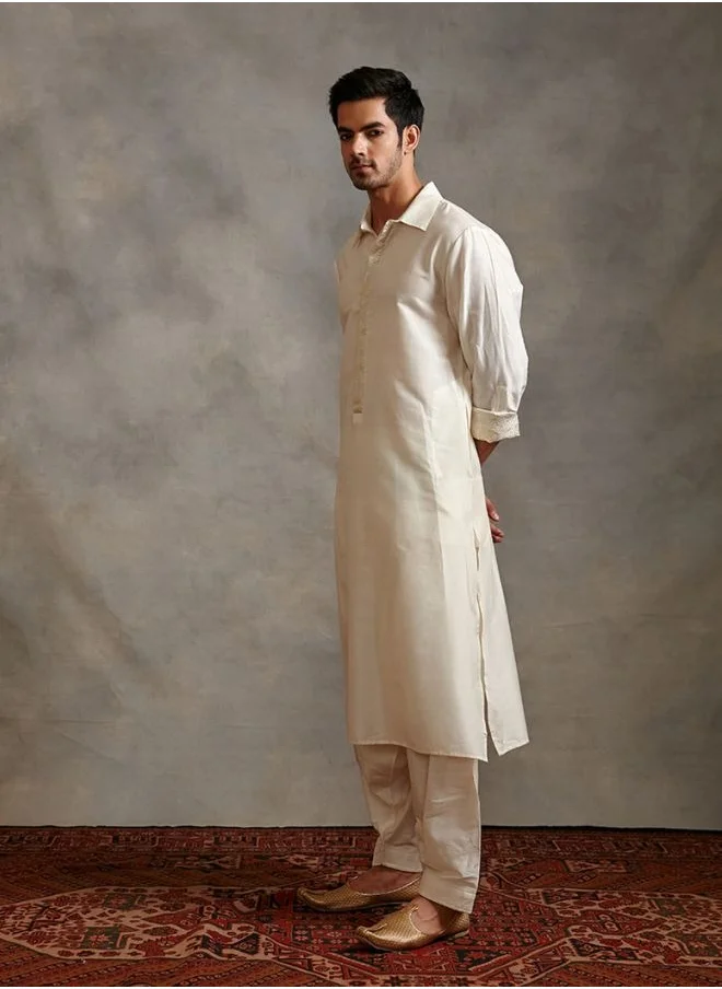 Abhishti Banarasi collared kurta with zari placket-Pearl white