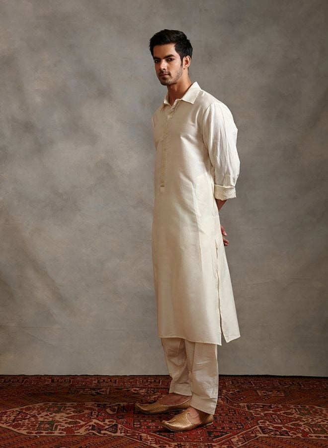 Abhishti Banarasi collared kurta with zari placket-Pearl white  - Image 4