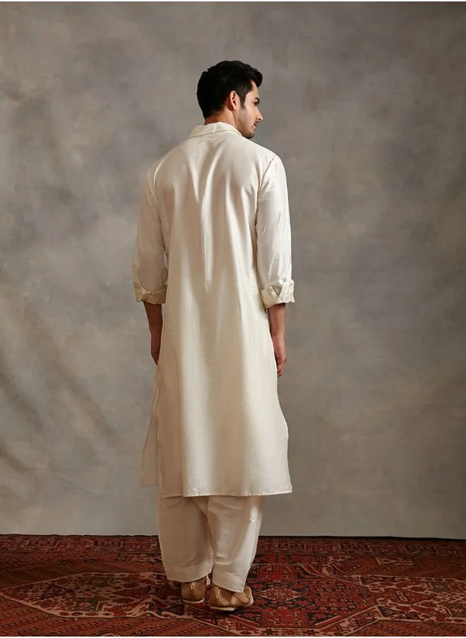 Abhishti Banarasi collared kurta with zari placket-Pearl white