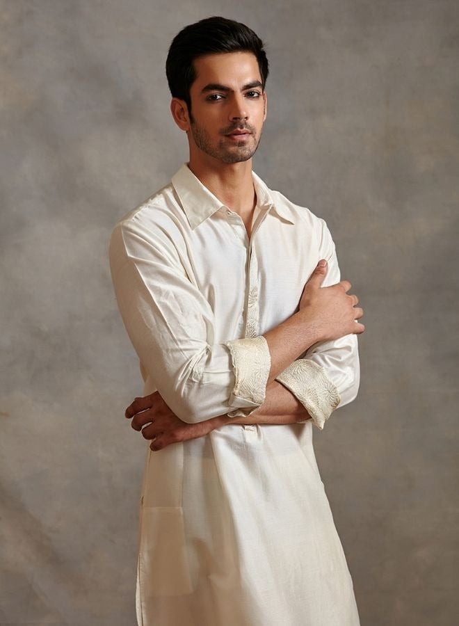 Abhishti Banarasi collared kurta with zari placket-Pearl white  - Image 2