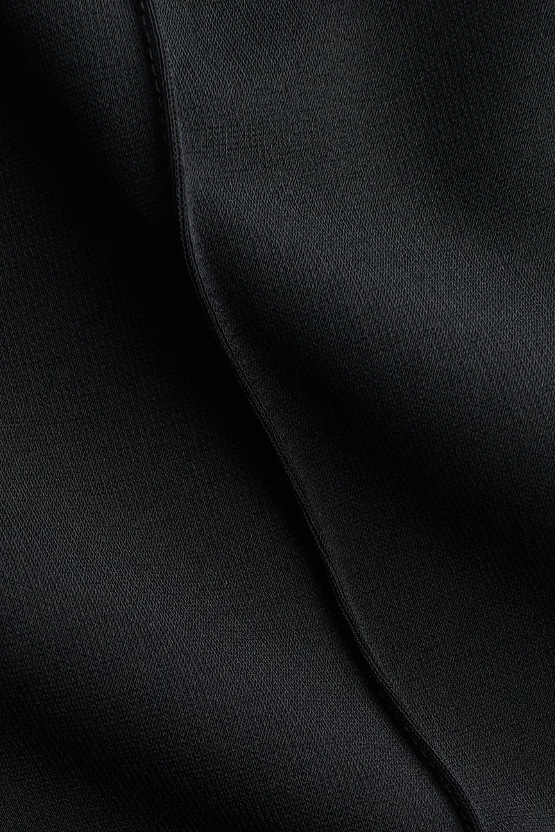 اتش اند ام بنطلون كابري