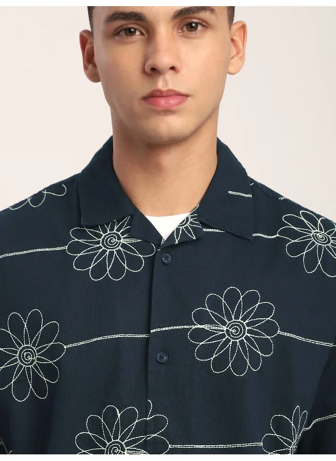 بيونغ Green Flower Embroidered Cuban Shirt
