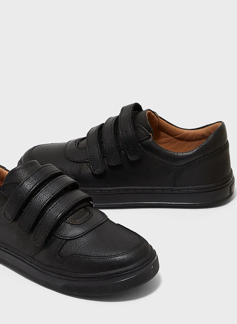 CCC Kids Velcro Sneakers