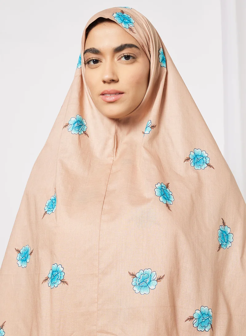 حياة ثوب صلاة مزود بحجاب ومزين بنقشة زهور