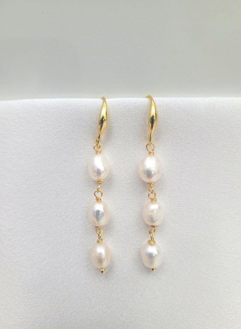 Minorisa Elegant Dangle Earrings | 18K Gold-Plated with Freshwater Pearls - Image 4