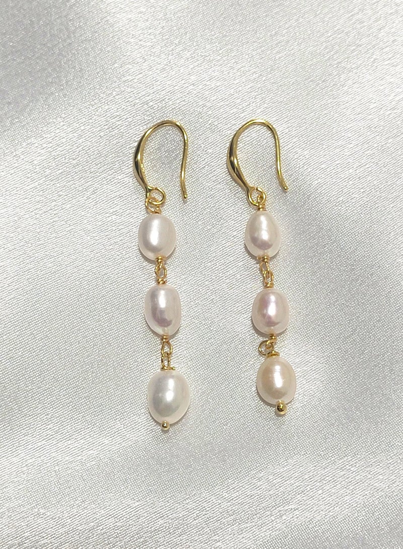 Minorisa Elegant Dangle Earrings | 18K Gold-Plated with Freshwater Pearls - Image 3