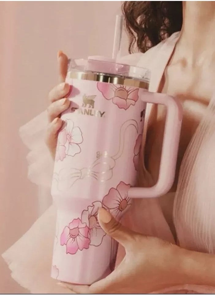Barbie x Stanley 80’s Peaches ‘n Cream Quencher 40 OZ | Limited Edition Stainless Steel Stanley Cup with Soft Peach Finish, Leak-Resistant Lid, Reusable Straw & Handle | BPA-Free, Double-Wall Vacuum Insulated | Keeps Drinks Cold for 11 Hours, Hot for 7 Hours | Retro-Inspired Collector’s Gift Packaging | Elegant & Durable Hydration for Everyday Use