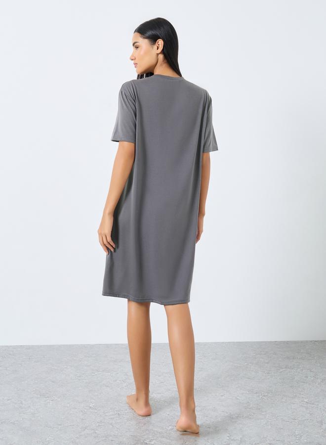 Styli In My Beauty Sleep Mode Slogan Print Sleep T-Shirt Dress - Image 4