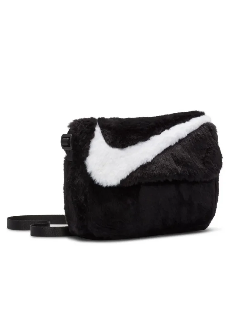 Nike Futura 365 Crossbody